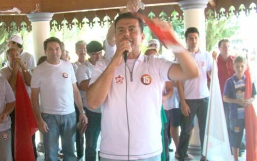 Johnny e Luiz Henrique apresentam Plano de Governo na Praça Anita Garibaldi