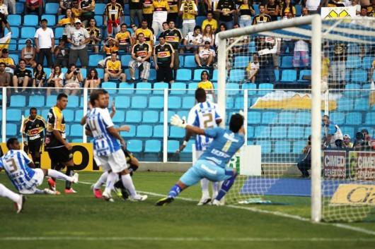 Acompanhe a partir de agora o minuto a minuto de Avaí 1 x 1 Criciúma (transmissão encerrada)