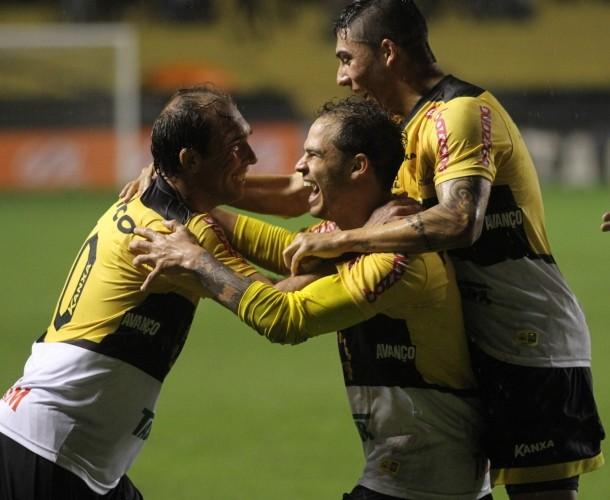 Criciúma confirma retorno do atacante Silvinho