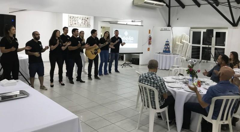 Voluntários celebram dez anos do Médicos de Alma