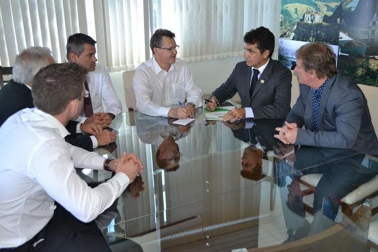 Administração de Criciúma busca auxílio para saúde em Brasília 
