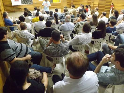 Bancários entram em greve na quinta-feira e alertam sobre serviços