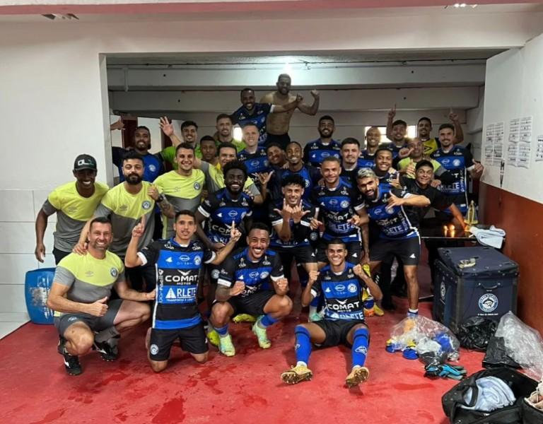 Tubarão encerra primeira fase da Série B com goleada