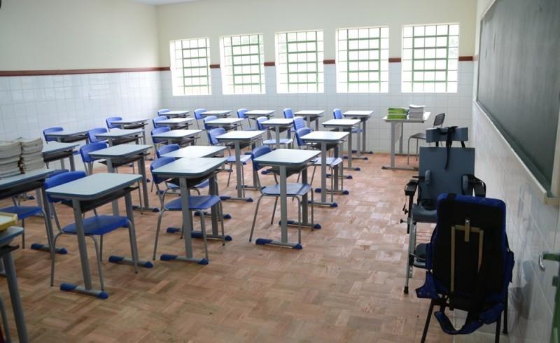 Prefeitos decidem por unanimidade que municípios não devem retomar as aulas presenciais em 2020
