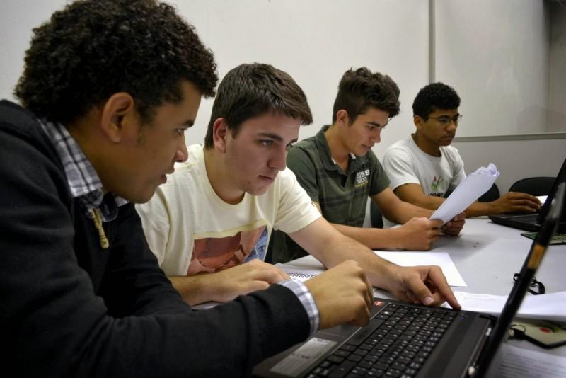 Unesc oferece ingresso no ensino superior com bolsas integrais e parciais