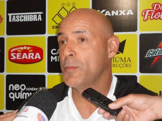 Condicionamento físico ideal a partir do terceiro jogo, diz Corrêa