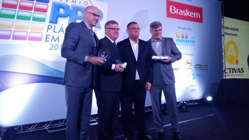 Grupo Copobras vence três categorias do Prêmio Plásticos em Revista