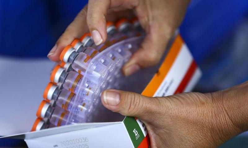 Butantan entrega mais 420 mil doses da CoronaVac ao PNI