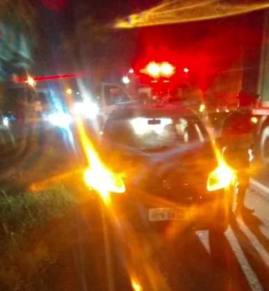 Mulher é hospitalizada com afundamento de crânio após ser atropelada na BR-101
