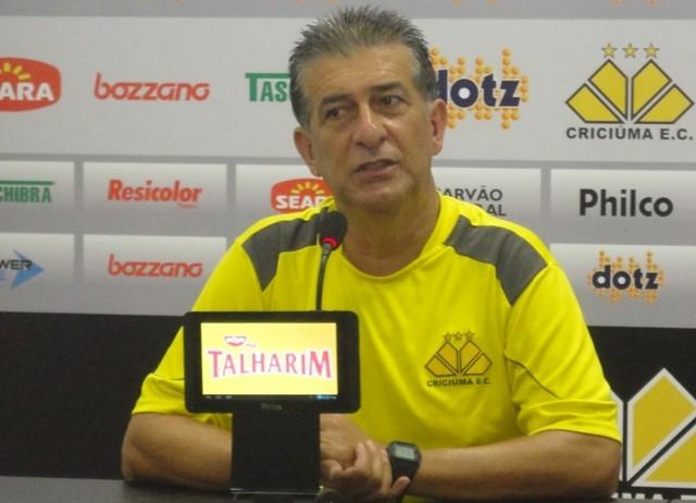 Drubscky minimiza vaias: “Não estou muito ligado com isso”