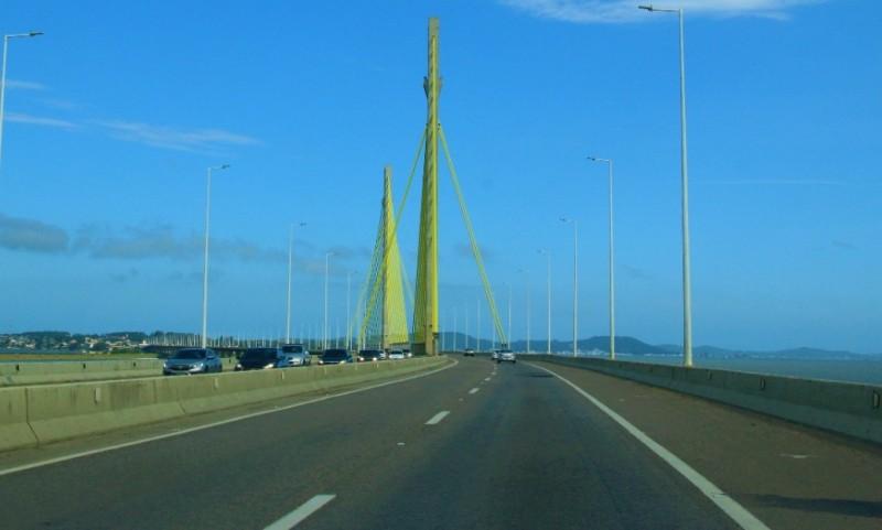 BR-101: trânsito normalizado na Ponte Anita Garibaldi 