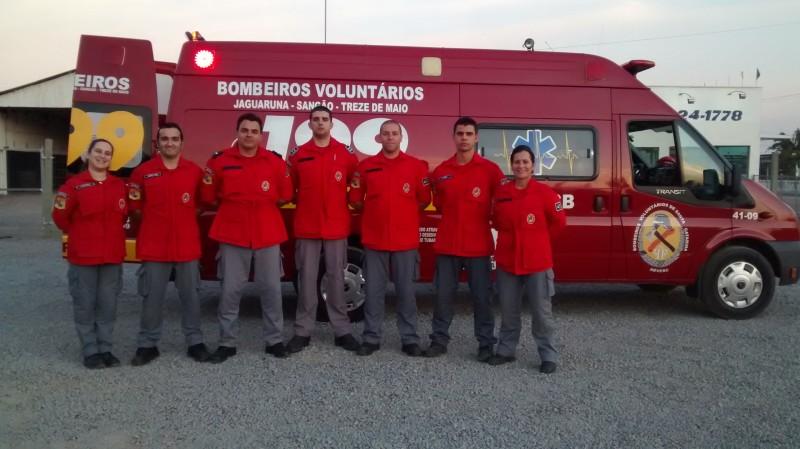 Bombeiros voluntários de Jaguaruna implantam novo modelo de fardamento