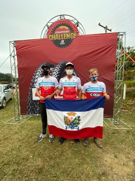 Atletas de Siderópolis conquistam boas colocações em prova de ciclismo