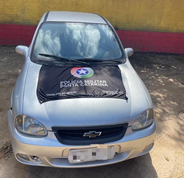Criciúma: carro furtado é recuperado no bairro Jardim Maristela