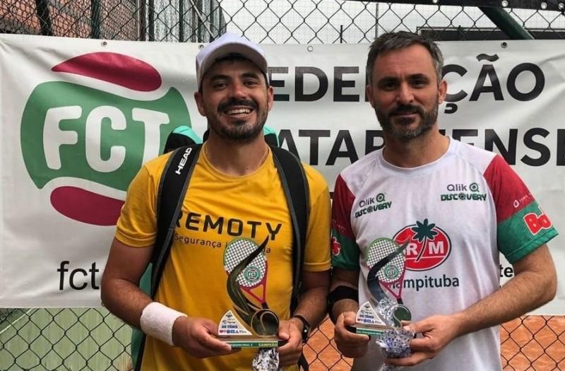 Mampituba é campeão em três categorias no Estadual de Tênis