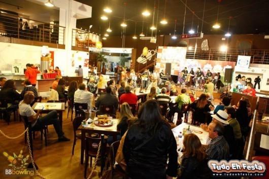 Noite de samba para espantar o frio hoje no Samba Litoral