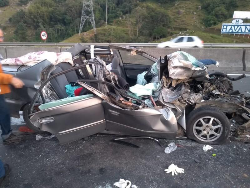 Grave acidente deixa dois feridos no Morro do Formigão em Tubarão