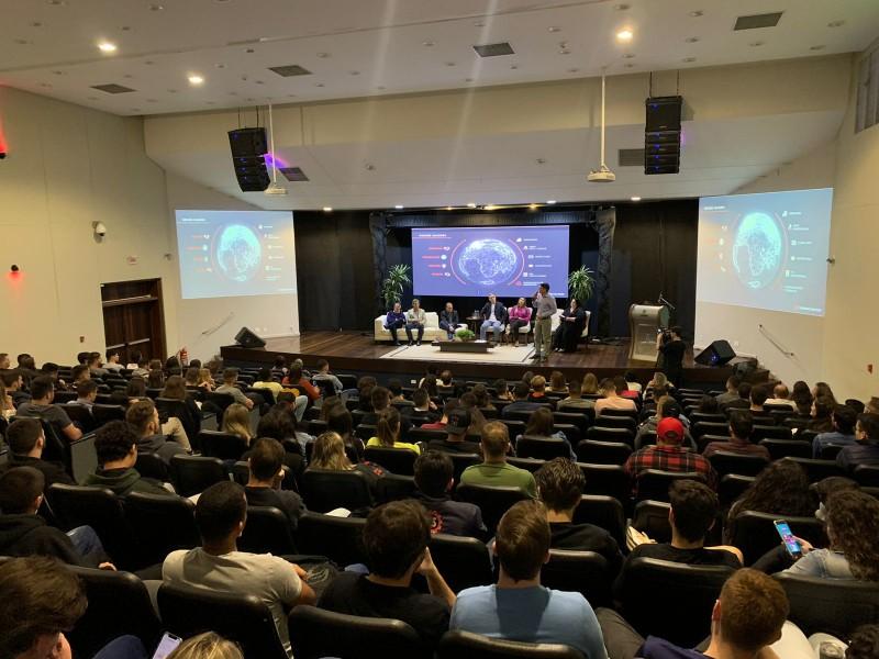 Semana de Ciência e Tecnologia: segundo dia de atividades para lapidar novos profissionais completos