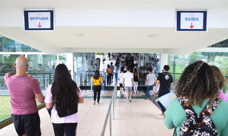 Primeiro dia de ENEM tem redação; confira dicas para se sair bem