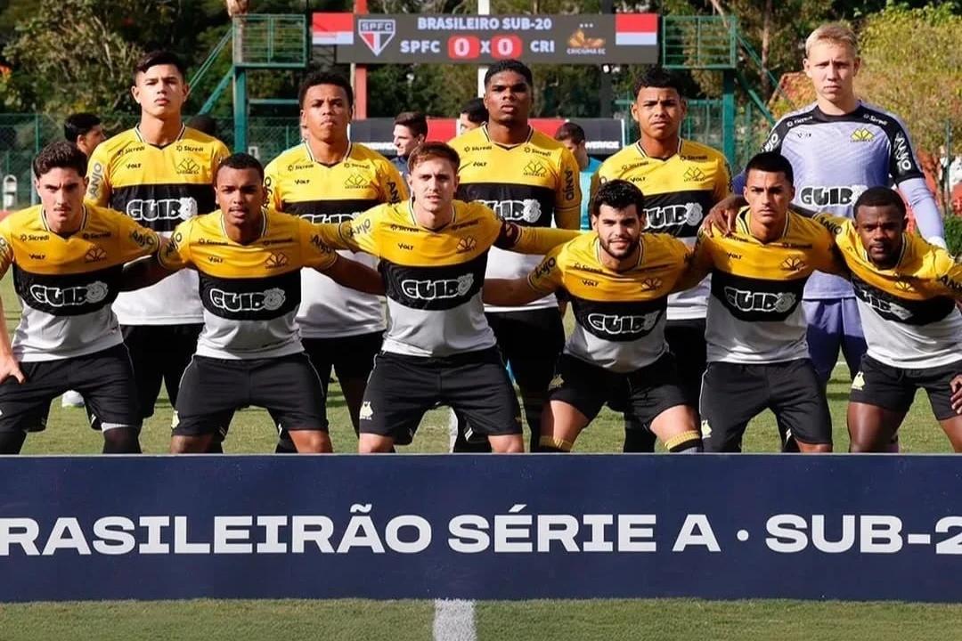 Criciúma é derrotado pelo São Paulo e entra na zona de rebaixamento do Brasileiro Sub-20