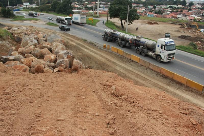 BR-101 Sul será interrompida para detonação de rochas nesta quinta-feira