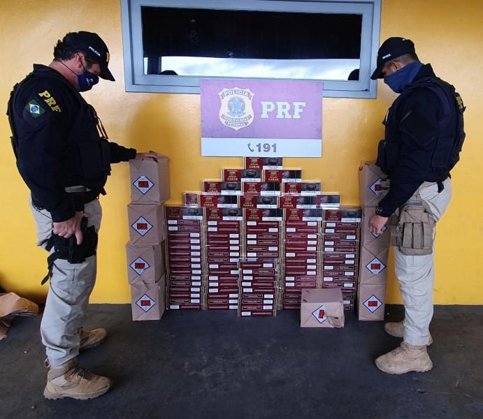 PRF apreende cigarros saborizados contrabandeados na BR-101