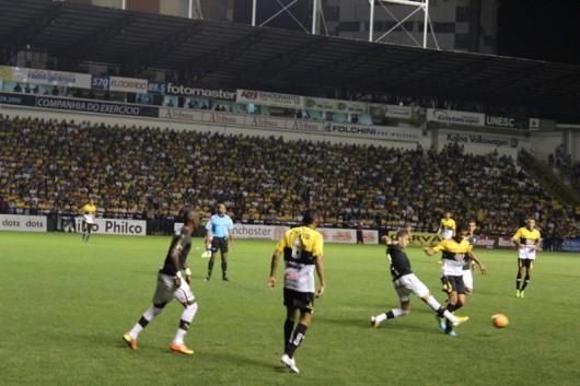 De virada, Botafogo põe fim à invencibilidade do Criciúma