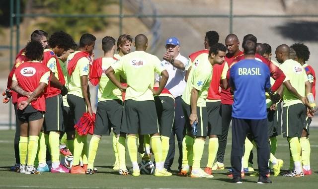 Vencer ou vencer: Brasil e Chile duelam na abertura das oitavas de final