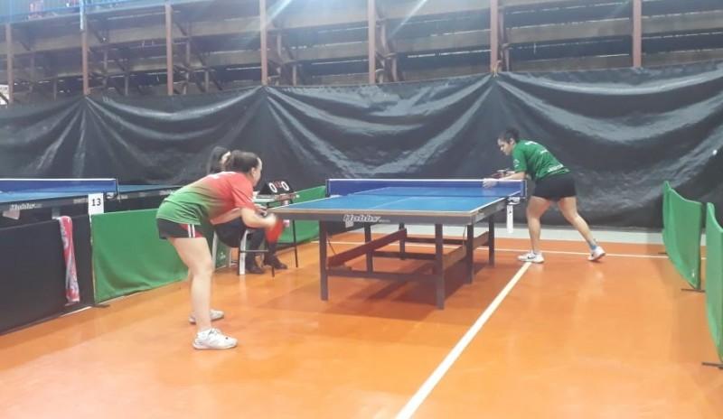 Criciumenses conquistam nove medalhas em competição estadual de tênis de mesa 