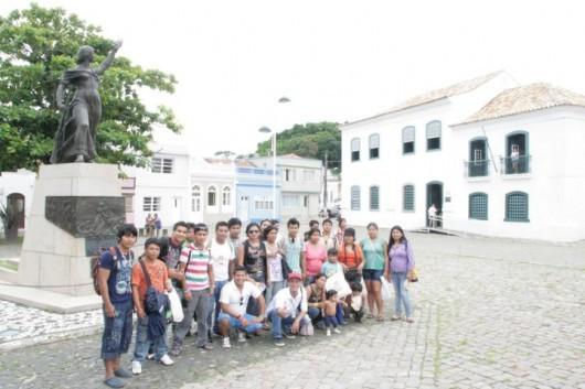 Estudantes indígenas visitam patrimônio histórico de Laguna