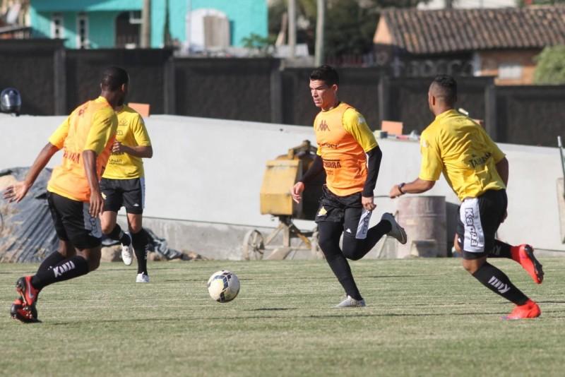 Criciúma finaliza preparação e viaja para enfrentar o Grêmio