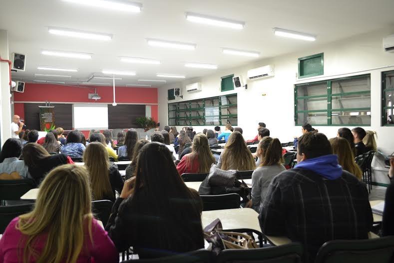 Últimos dias para  entrar na Unesc com bolsas de até 100%