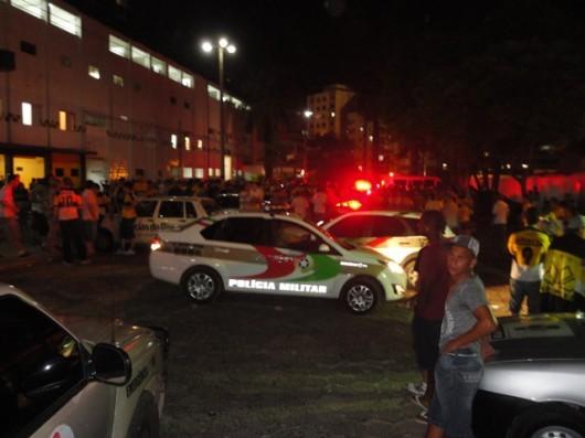 Torcida protesta após terceiro resultado negativo no Majestoso