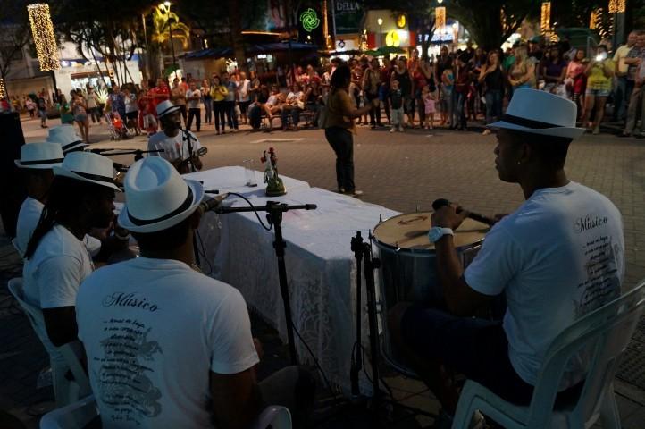 Praça Nereu Ramos: mais cultura nas noites de final de ano