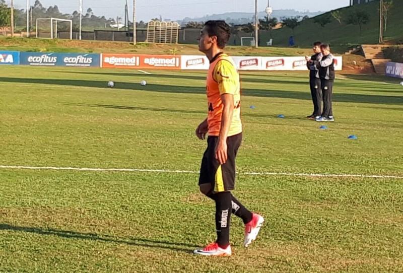 Ausente do treino, Alisson tem futuro incerto no Tigre