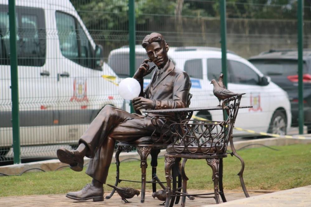 Memorial Nikola Tesla completa um ano de inauguração na próxima semana