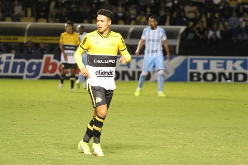 Goiás paga a multa rescisória e Criciúma confirma saída de Marquinhos Gabriel