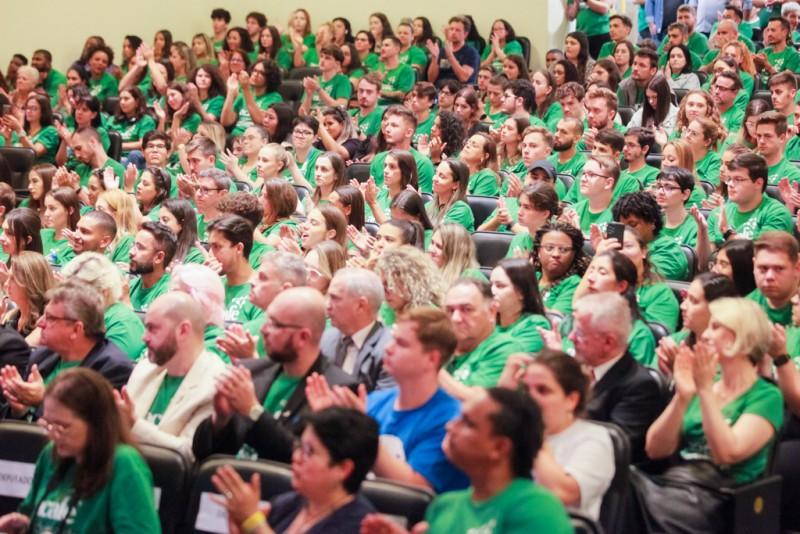 Defesa das Comunitárias ganha força nesta segunda-feira em Criciúma