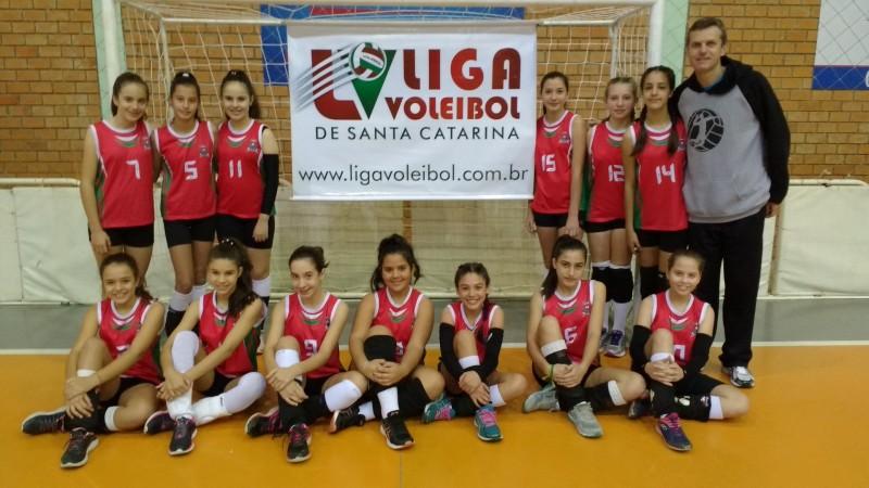 Equipe de Forquilhinha conquista a primeira etapa do Estadual de Vôlei