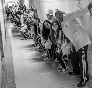 Projeto alegra corredores de hospitais