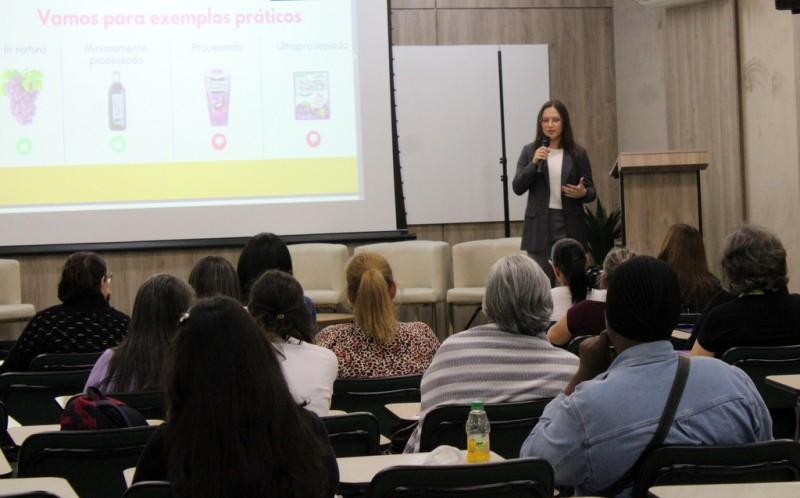 Palestra promove diálogos sobre fibromialgia e saúde intestinal na Unesc