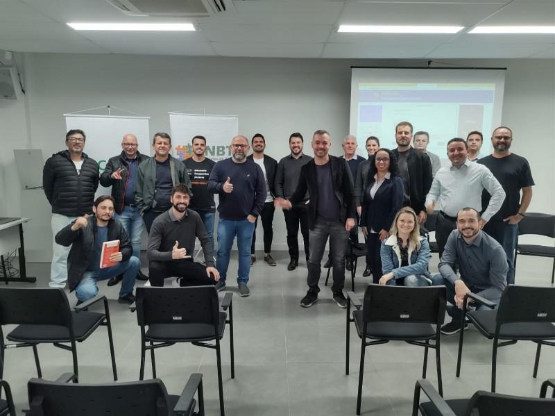 Evento debate a importância da área comercial para as empresas de tecnologia