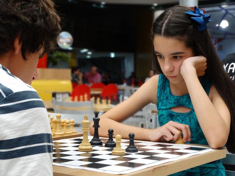 Criciúma Shopping recebe competições estaduais de xadrez infantil e juvenil