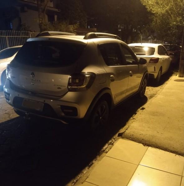 Moradores sofrem com desrespeito e infrações em rua do bairro Universitário; entenda