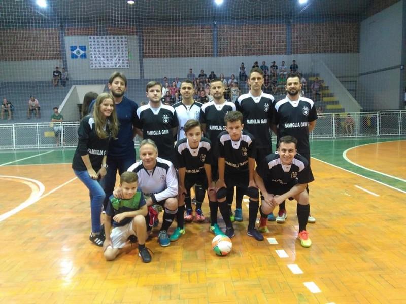 Famílias Gava e Nuernberg brigam pelo título do Municipal Interfamílias