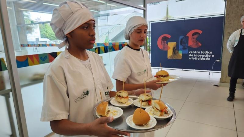 Receitas gastronômicas dos jovens do Bairro da Juventude estarão em livro