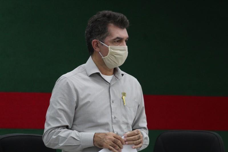 ‘Estou bem de saúde e me recuperando da Covid-19’, afirma Clésio Salvaro 