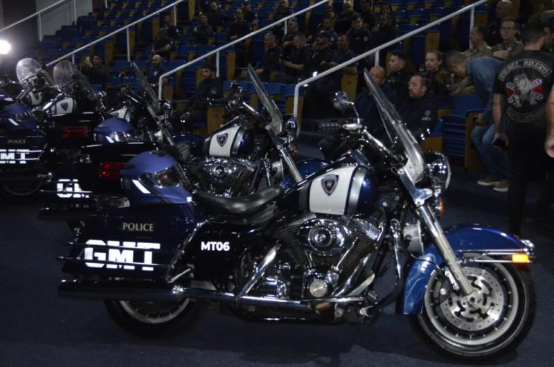 Guarda Municipal de Tubarão recebe motos Harley Davidson doadas pela PRF