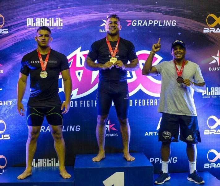Henrique Ceconi brilha e Criciúma será representada no maior evento de Jiu-Jitsu