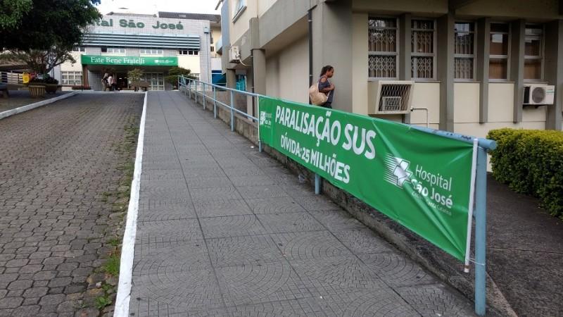 Secretário de Estado indignado com greve em hospital